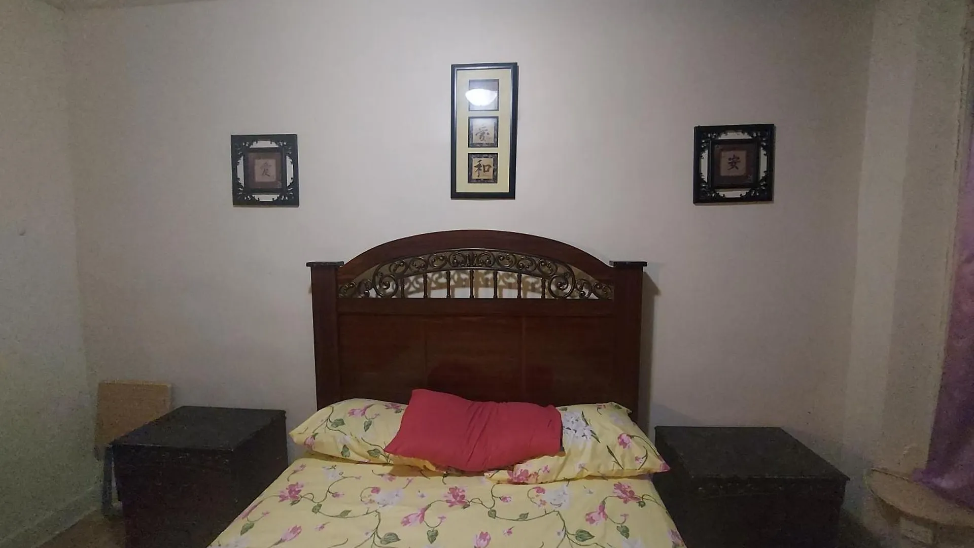 Raleigh Room Rental نيو يورك
